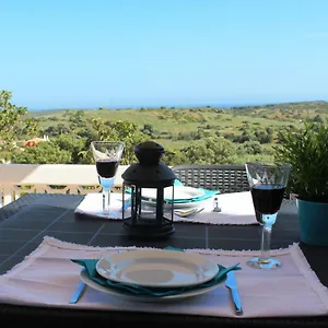Holiday home Trivial Pisao - Casa De Ferias, A Sua Familia, Raposeira (Faro)